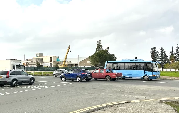 Bελτίωση Πολυσύχναστης Διασταύρωσης στα Λατσιά