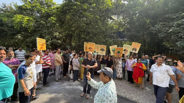 Save Tikona Park from destruction for unauthorized borewell due to poor management of Ghaziabad Municipal Corporation