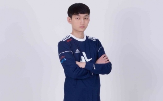 SIGN TOBI