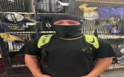 Unban Arabesque and Andres lick